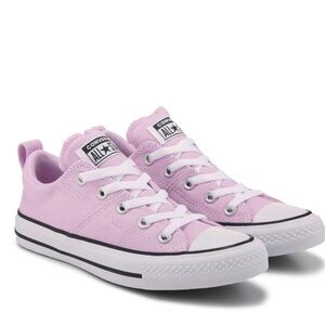 NIB Lilac Converse Shoes